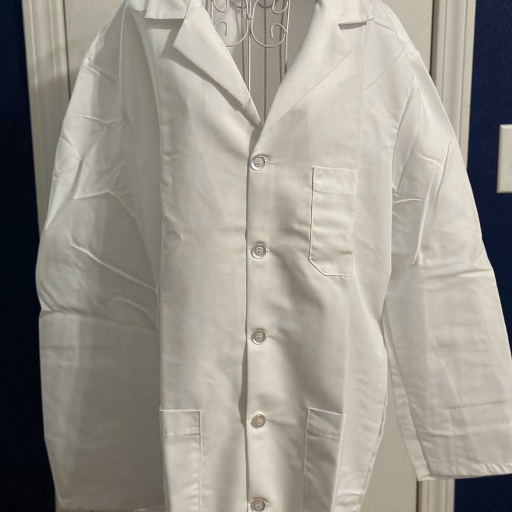 Professional White Lab Doctor Coat With Pockets
